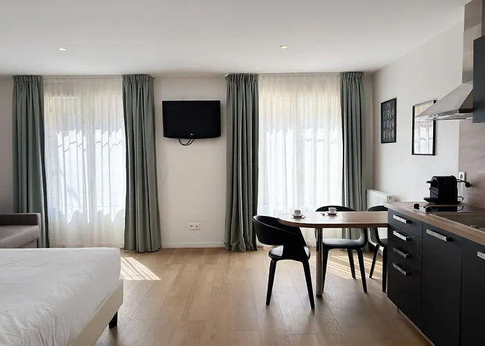 Les Maisons D'eugene - Centre Historique הונפלר